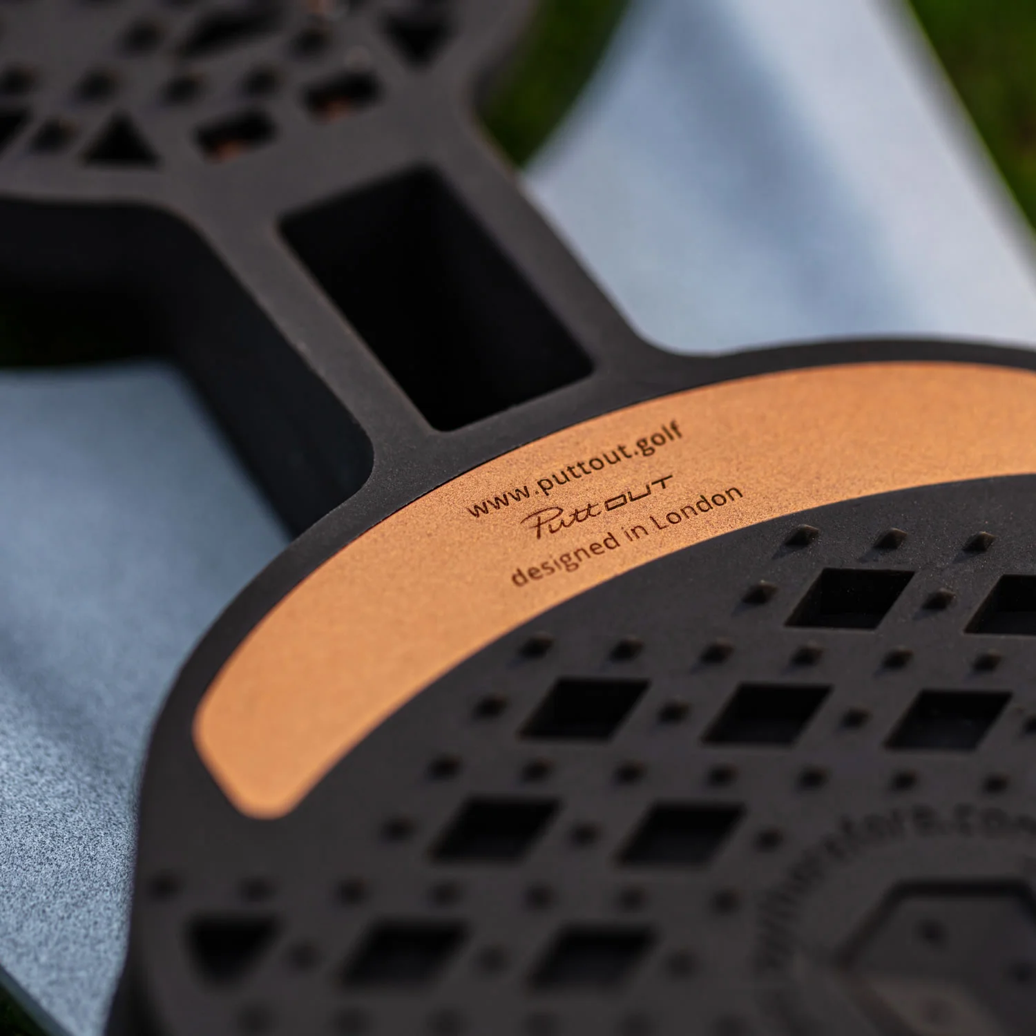 PuttOUT Platinum Premium Pressure Putt Trainer 11 PuttOUT Platinum Premium Pressure Putt Trainer - Image 9