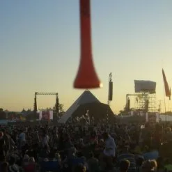 Scottee - Iconic Mascot Tee Peg 27 Scottee - Iconic Mascot Tee Peg -All Wedges Shop scottee 8 171014